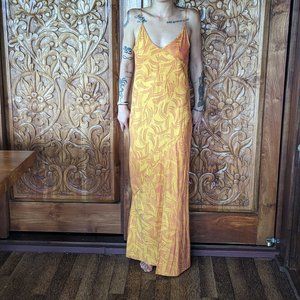 Kutira design - Golden dragon